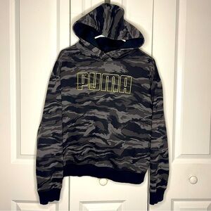 Puma Cropped Oversized Hoodie Camouflage Size Small Womens Athleisure Black Gray